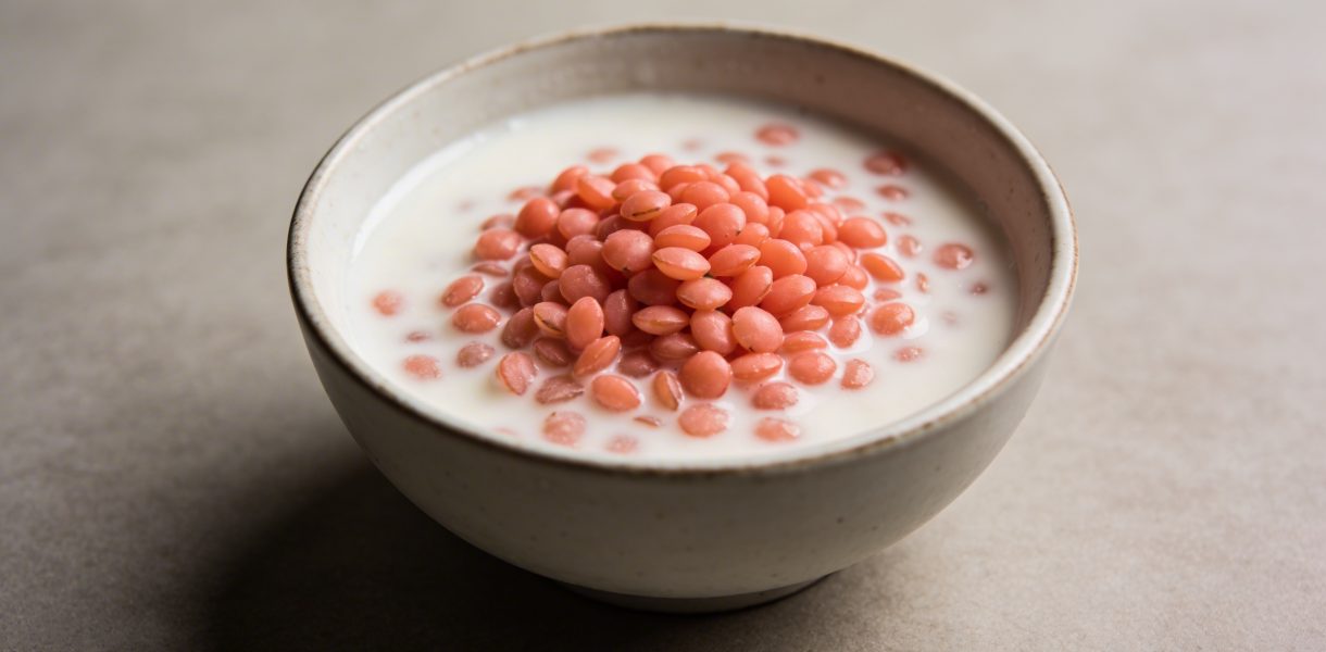 Bol de lentilles corail cremoses au lait de coco
